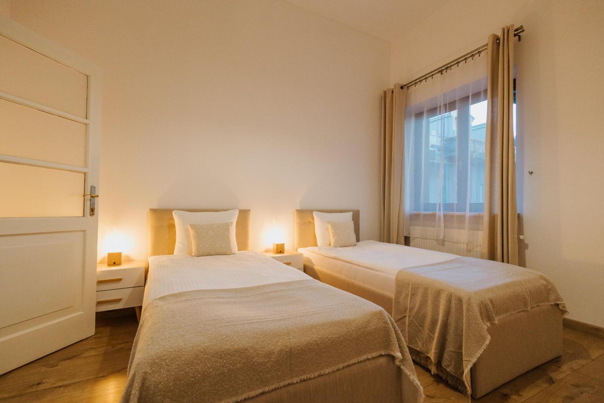 Atticus Apartments Krakow Exterior photo