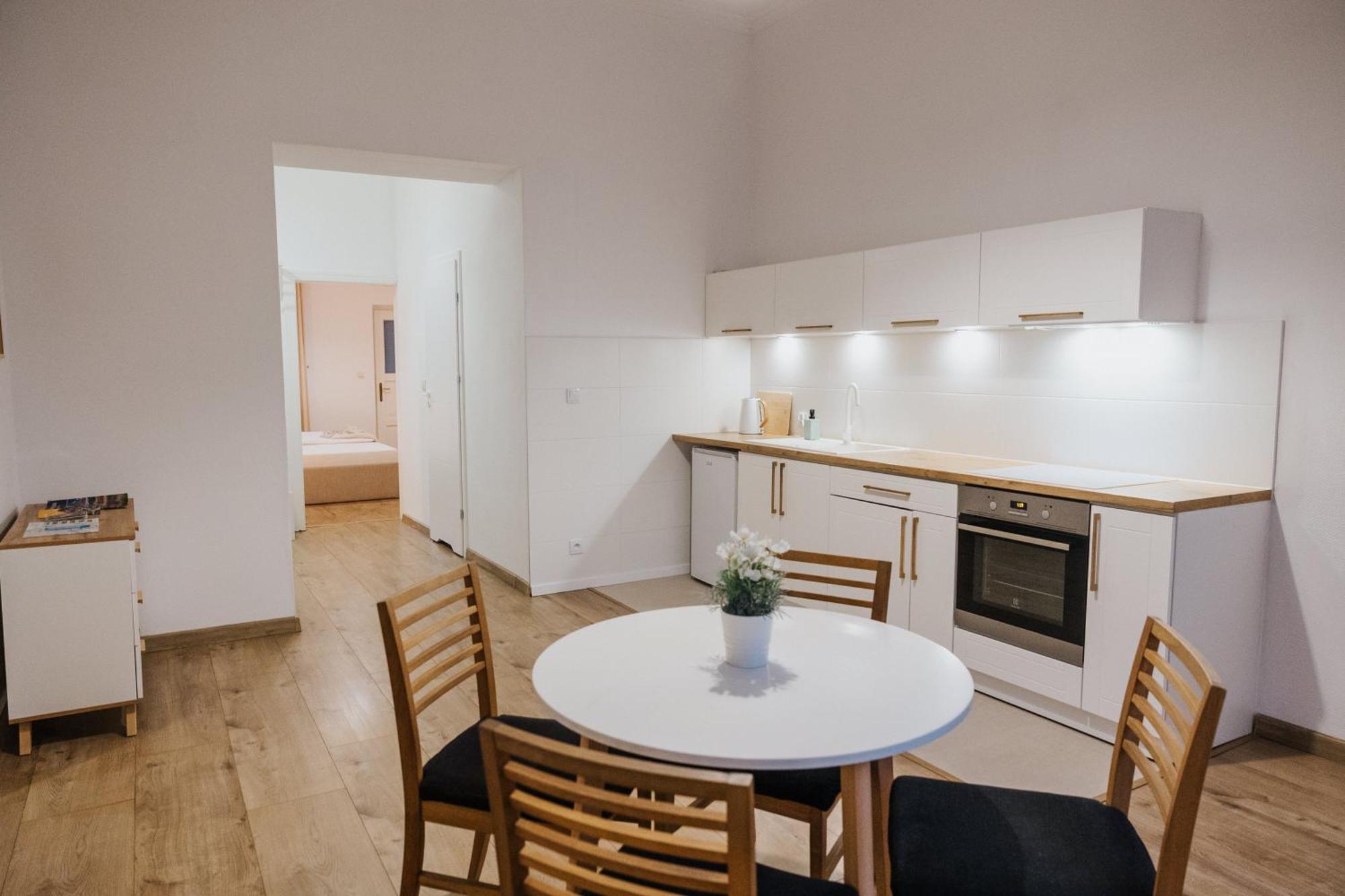 Atticus Apartments Krakow Exterior photo